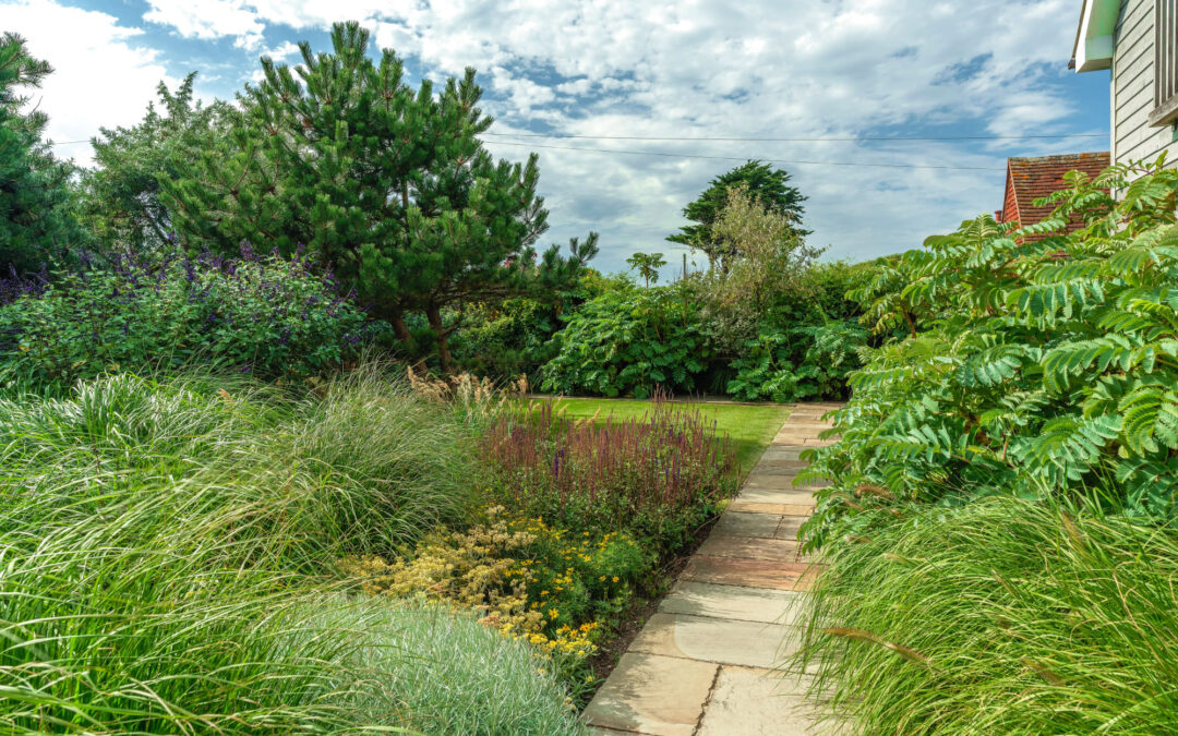 Garden Maintenance: Planning Ahead for a Beautiful Spring
